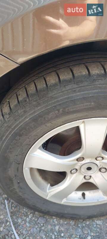 Позашляховик / Кросовер Hyundai Santa FE 2011 в Києві