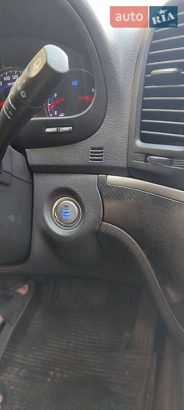 Позашляховик / Кросовер Hyundai Santa FE 2011 в Києві