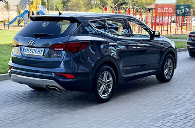 Внедорожник / Кроссовер Hyundai Santa FE 2017 в 