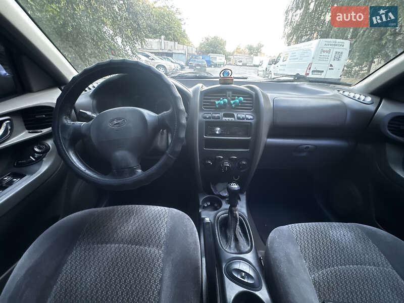 Позашляховик / Кросовер Hyundai Santa FE 2003 в Одесі