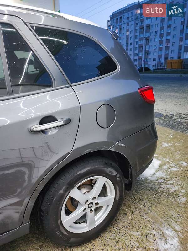 Внедорожник / Кроссовер Hyundai Santa FE 2010 в Хмельницком