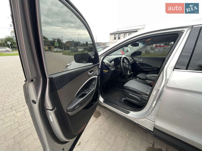 Позашляховик / Кросовер Hyundai Santa FE 2013 в Бережанах