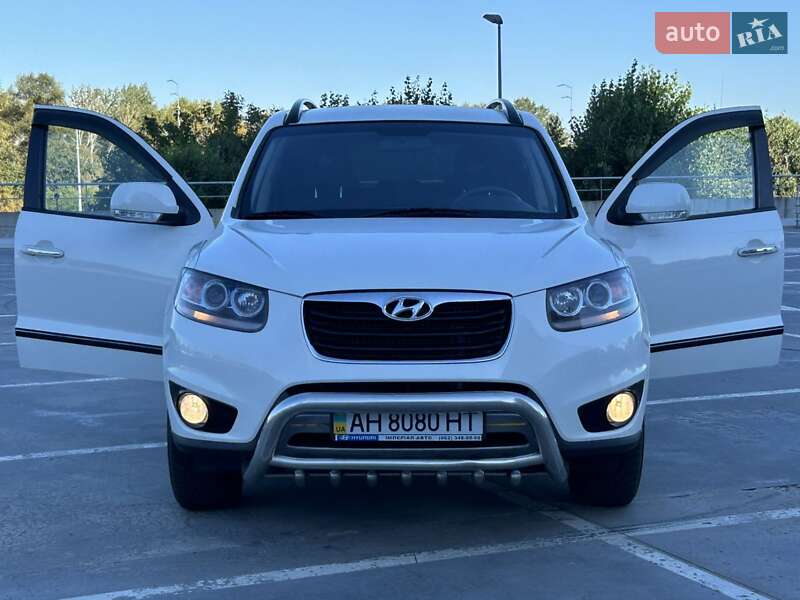 Позашляховик / Кросовер Hyundai Santa FE 2011 в Києві