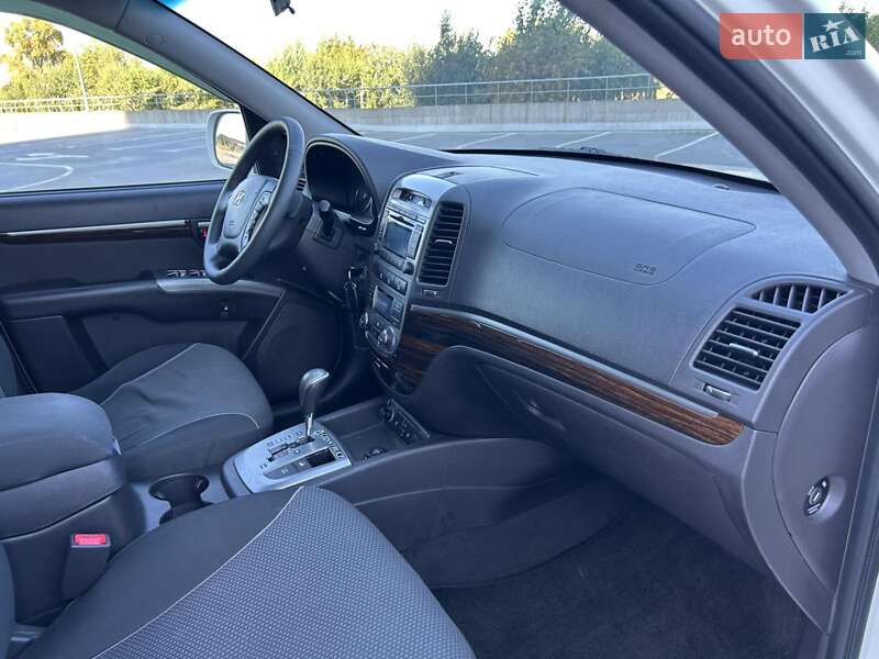 Позашляховик / Кросовер Hyundai Santa FE 2011 в Києві