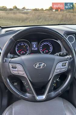 Внедорожник / Кроссовер Hyundai Santa FE 2013 в Киеве