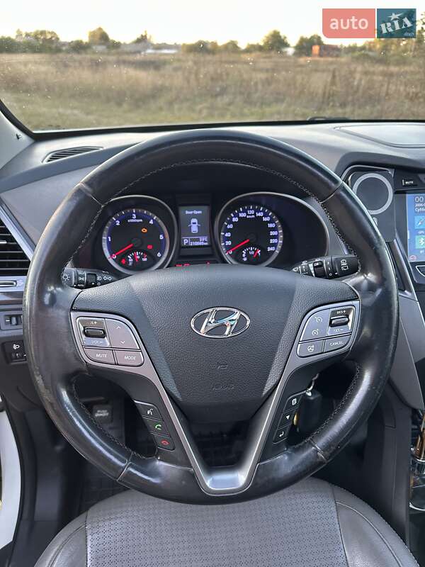 Внедорожник / Кроссовер Hyundai Santa FE 2013 в Киеве