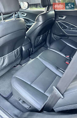 Внедорожник / Кроссовер Hyundai Santa FE 2013 в 