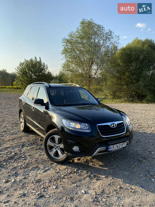 Позашляховик / Кросовер Hyundai Santa FE 2011 в Бучі