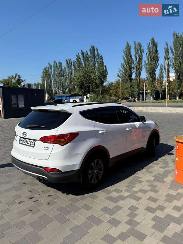 Позашляховик / Кросовер Hyundai Santa FE 2014 в Павлограді