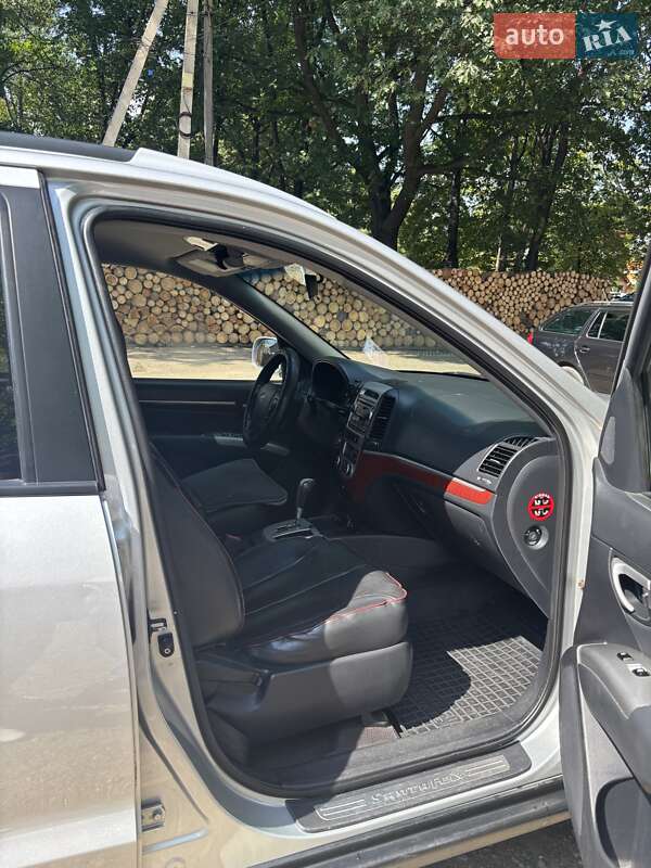 Внедорожник / Кроссовер Hyundai Santa FE 2006 в Верховине фото 7 Внедорожник / Кроссовер Hyundai Santa FE 2006 в Верховине