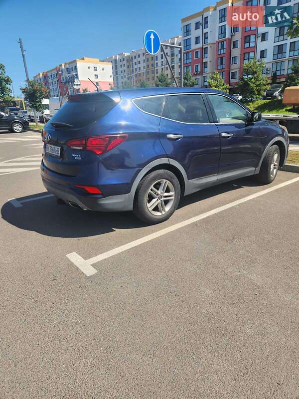 Внедорожник / Кроссовер Hyundai Santa FE 2017 в Ровно