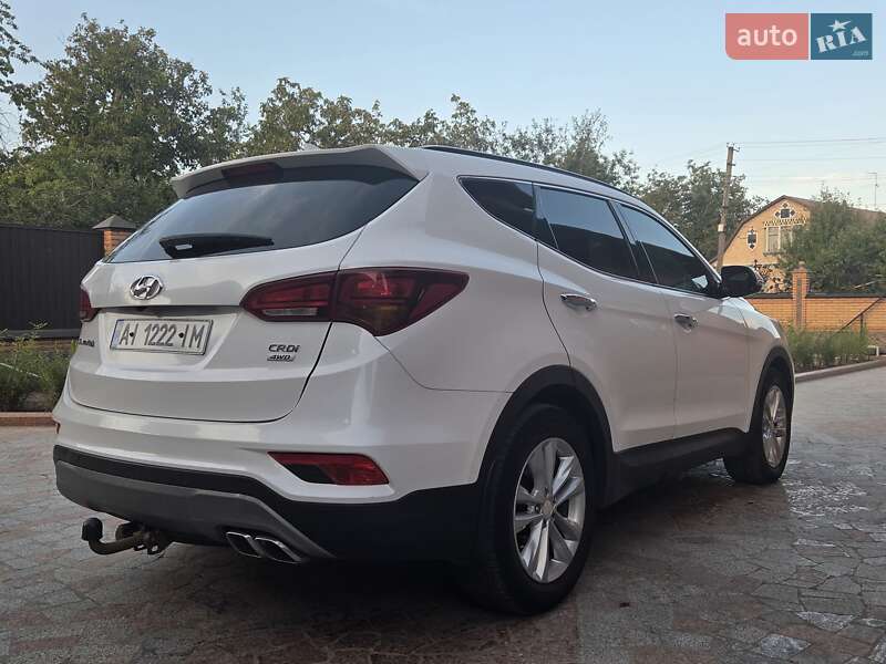 Позашляховик / Кросовер Hyundai Santa FE 2017 в Ставищі