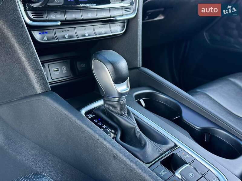 Позашляховик / Кросовер Hyundai Santa FE 2020 в Києві