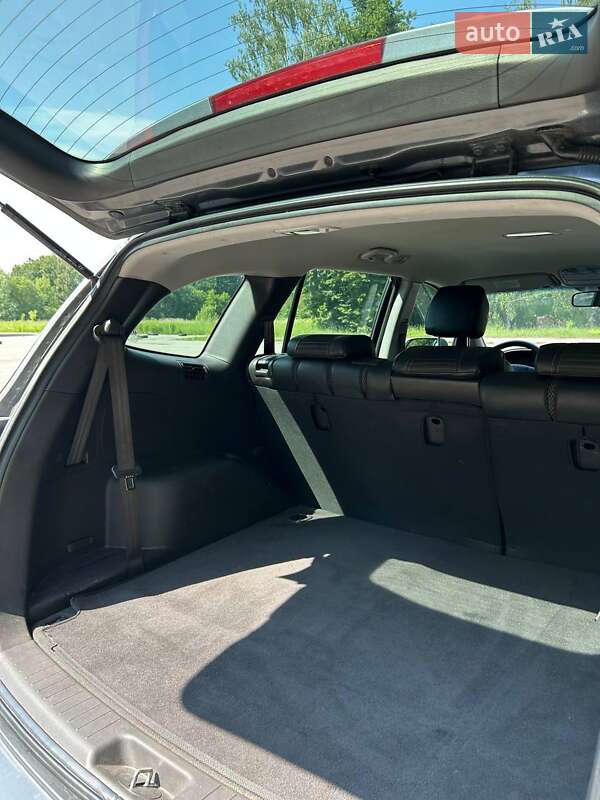 Позашляховик / Кросовер Hyundai Santa FE 2012 в Звягелі