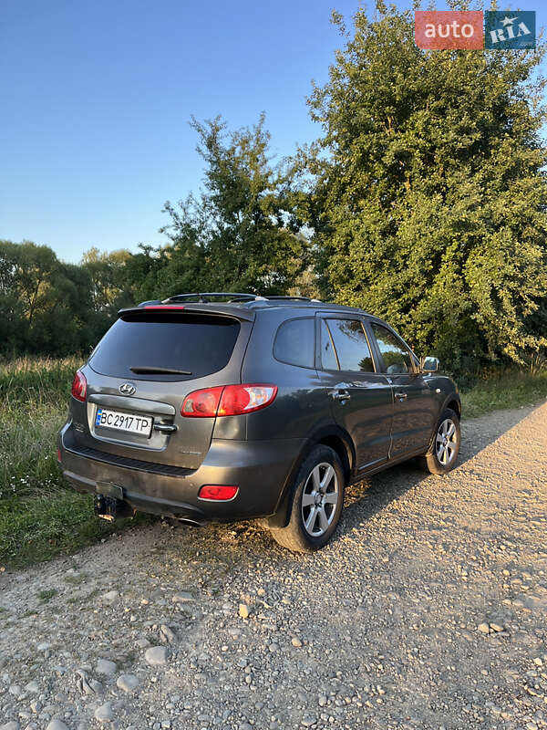 Внедорожник / Кроссовер Hyundai Santa FE 2006 в 