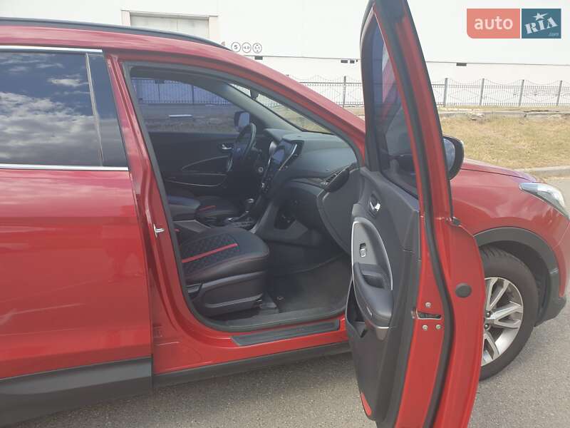 Позашляховик / Кросовер Hyundai Santa FE 2013 в Києві