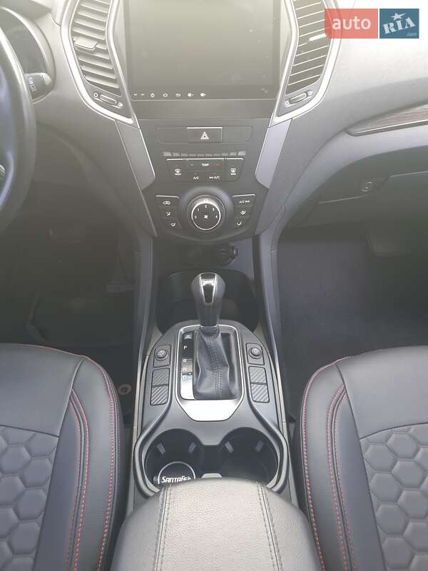Позашляховик / Кросовер Hyundai Santa FE 2013 в Києві