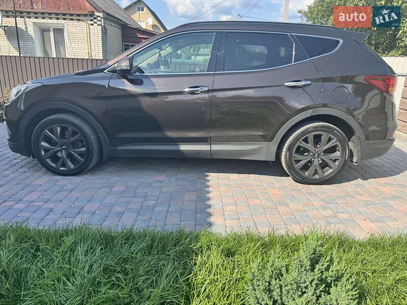 Позашляховик / Кросовер Hyundai Santa FE 2016 в Шепетівці