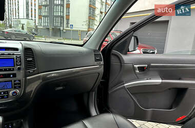 Внедорожник / Кроссовер Hyundai Santa FE 2010 в 