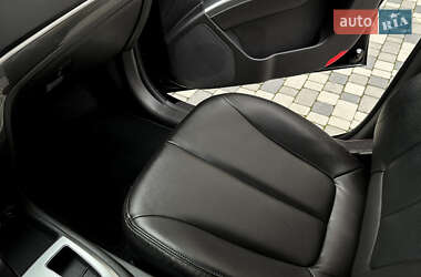 Внедорожник / Кроссовер Hyundai Santa FE 2010 в 