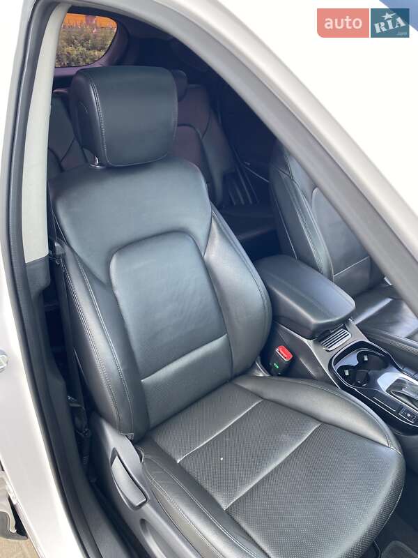 Позашляховик / Кросовер Hyundai Santa FE 2016 в Житомирі