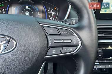 Внедорожник / Кроссовер Hyundai Santa FE 2020 в 