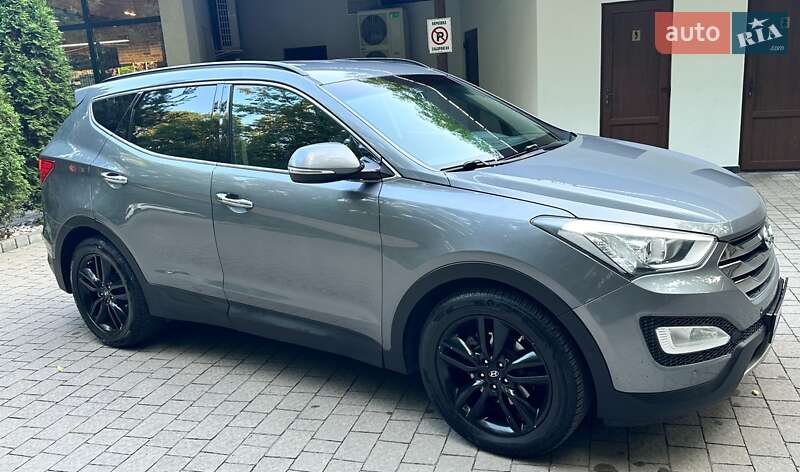 Внедорожник / Кроссовер Hyundai Santa FE 2014 в Ужгороде
