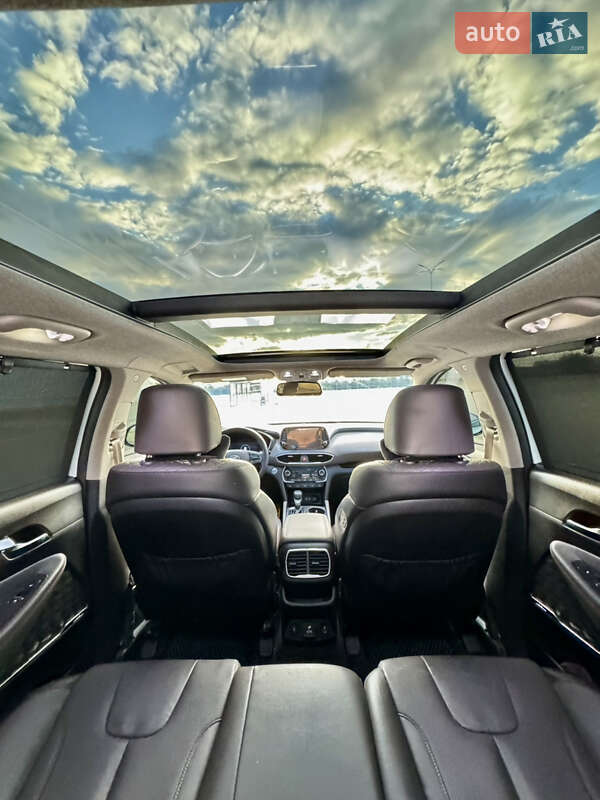 Внедорожник / Кроссовер Hyundai Santa FE 2018 в Одессе