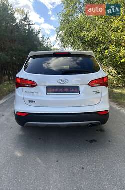 Внедорожник / Кроссовер Hyundai Santa FE 2015 в 