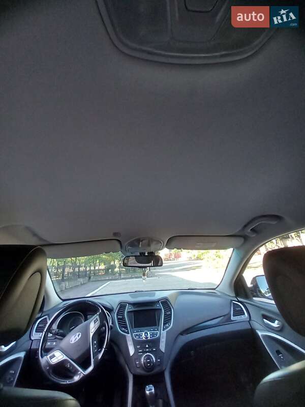 Позашляховик / Кросовер Hyundai Santa FE 2012 в Кам'янському