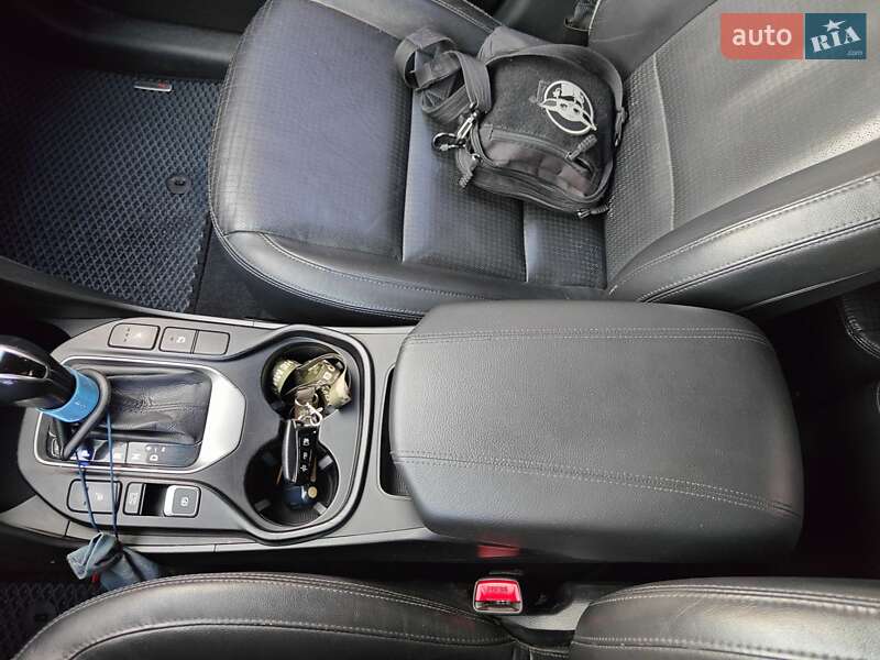Внедорожник / Кроссовер Hyundai Santa FE 2013 в Харькове фото 12 Внедорожник / Кроссовер Hyundai Santa FE 2013 в Харькове