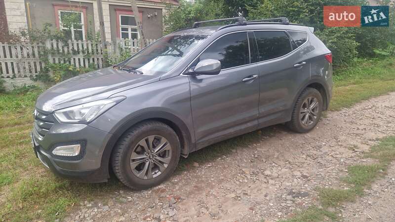Позашляховик / Кросовер Hyundai Santa FE 2012 в Харкові