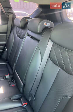 Внедорожник / Кроссовер Hyundai Santa FE 2021 в 