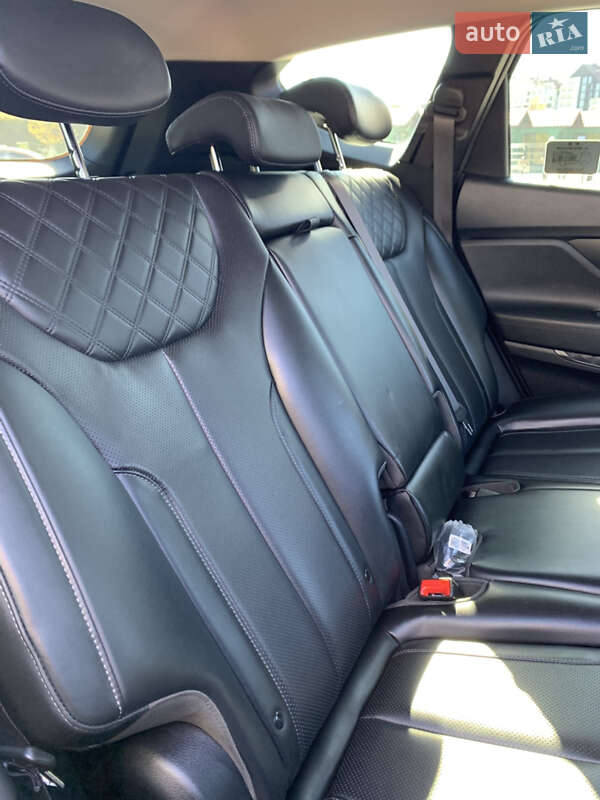 Позашляховик / Кросовер Hyundai Santa FE 2021 в Ірпені