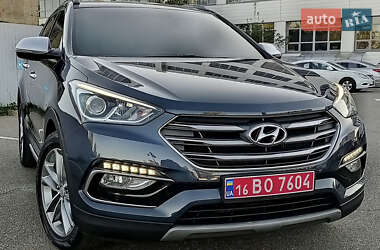 Внедорожник / Кроссовер Hyundai Santa FE 2017 в Киеве