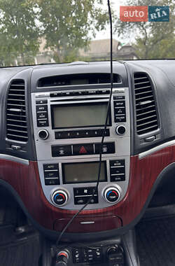 Внедорожник / Кроссовер Hyundai Santa FE 2009 в 