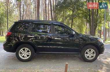 Внедорожник / Кроссовер Hyundai Santa FE 2010 в Киеве