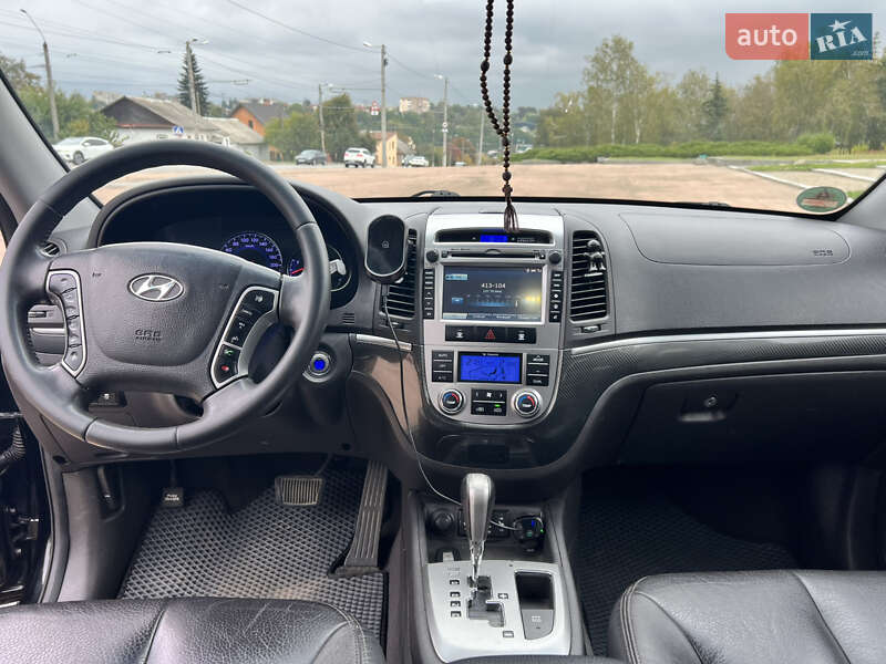 Внедорожник / Кроссовер Hyundai Santa FE 2011 в Житомире