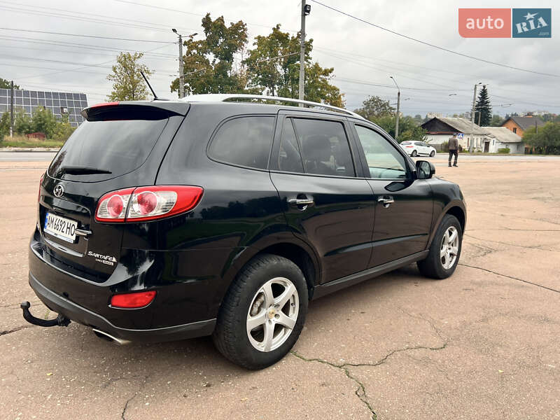 Внедорожник / Кроссовер Hyundai Santa FE 2011 в Житомире