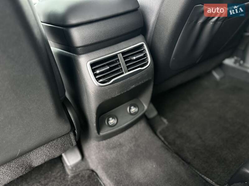 Позашляховик / Кросовер Hyundai Santa FE 2021 в Києві