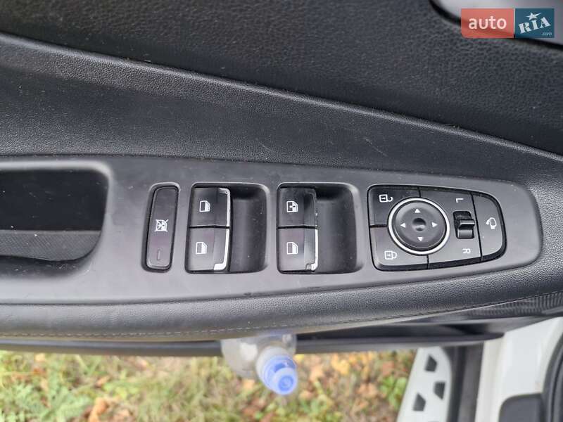 Внедорожник / Кроссовер Hyundai Santa FE 2018 в Смеле