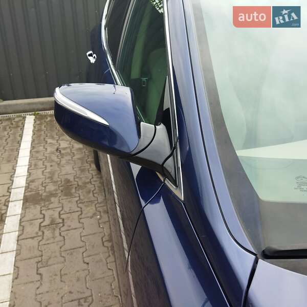 Позашляховик / Кросовер Hyundai Santa FE 2017 в Києві