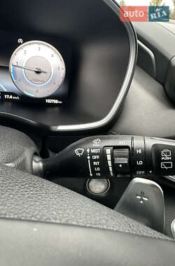 Внедорожник / Кроссовер Hyundai Santa FE 2020 в 