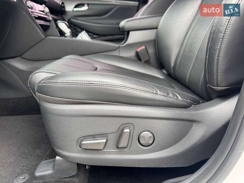 Внедорожник / Кроссовер Hyundai Santa FE 2018 в Киеве