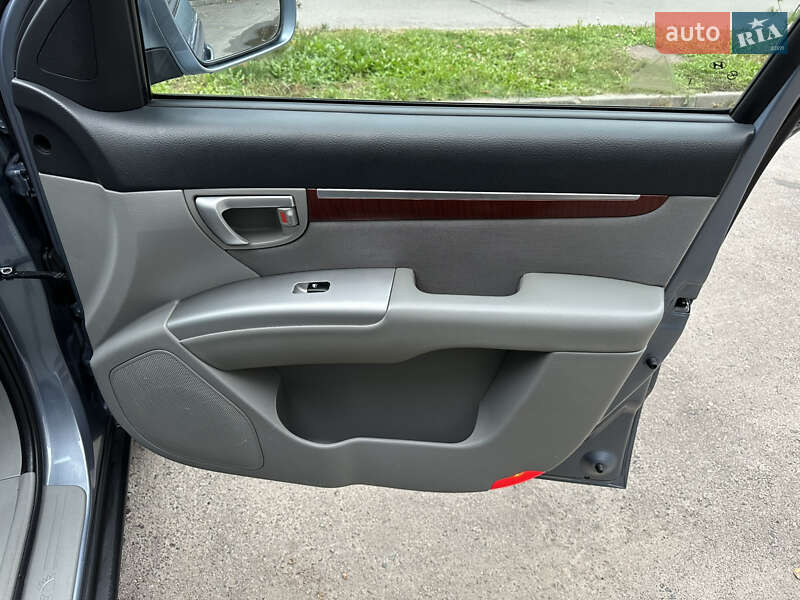 Внедорожник / Кроссовер Hyundai Santa FE 2009 в Ровно