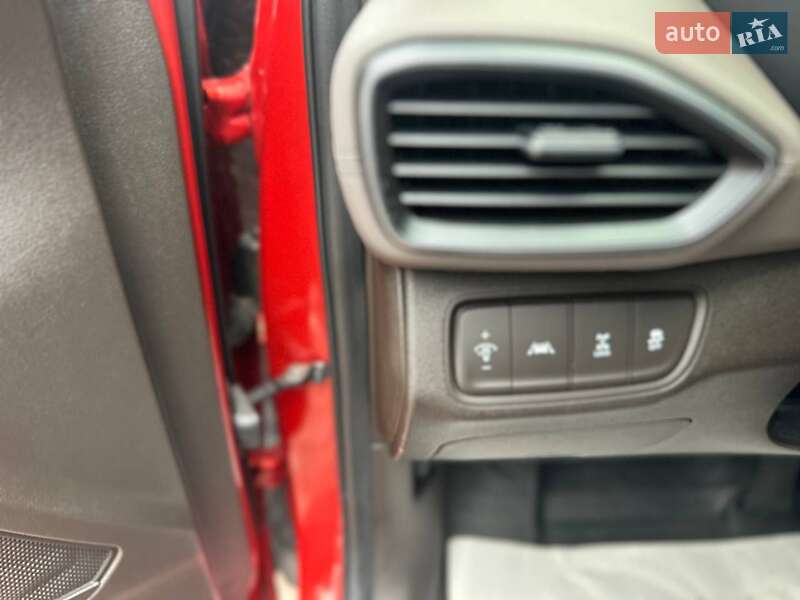 Позашляховик / Кросовер Hyundai Santa FE 2019 в Одесі