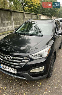 Внедорожник / Кроссовер Hyundai Santa FE 2015 в Киеве