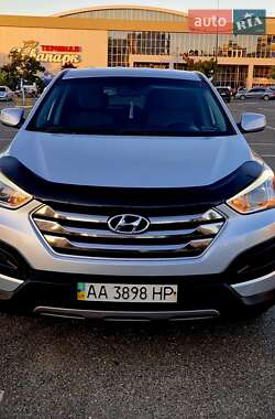 Позашляховик / Кросовер Hyundai Santa FE 2015 в 