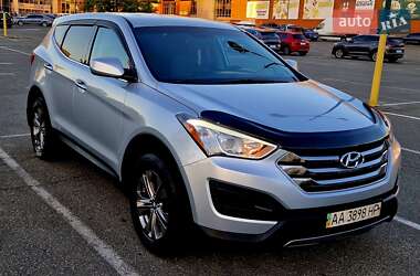 Позашляховик / Кросовер Hyundai Santa FE 2015 в 