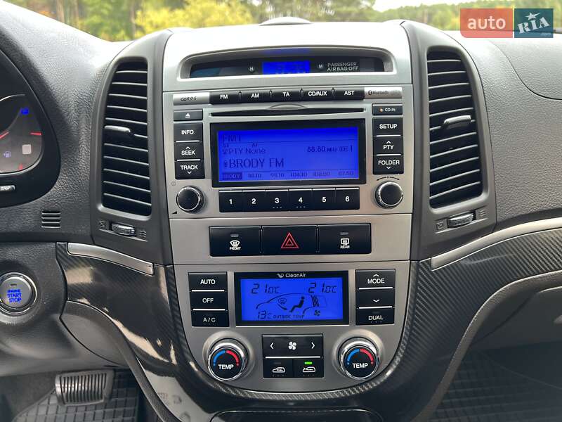 Внедорожник / Кроссовер Hyundai Santa FE 2012 в Радивилове